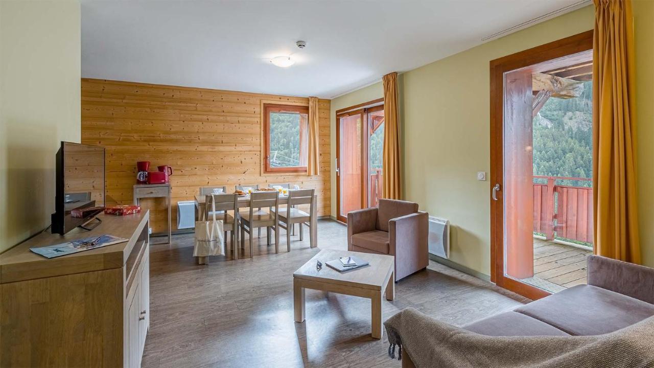Madame Vacances Les Epinettes Vaujany Exterior photo